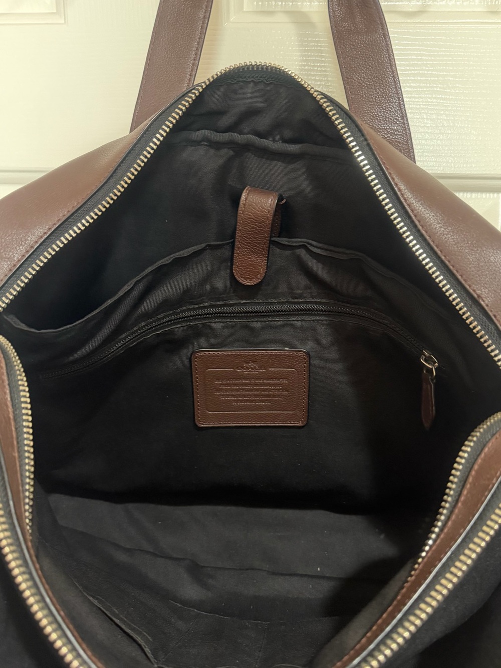 Coach Briefcase in dark chocolate pebble leather - Picture 5 of 8